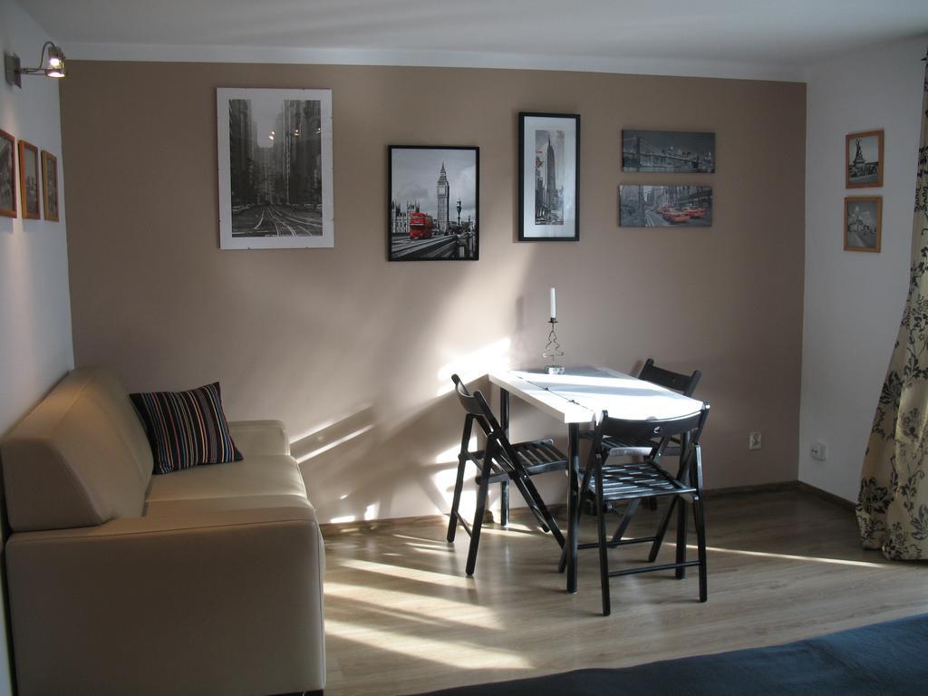 Willa Pod Aniolem - Pokoje Goscinne & Apartamenty Z Widokiem Na Gory Szczyrk Exterior foto